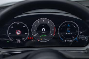 Porsche Cayenne III S — photo 19