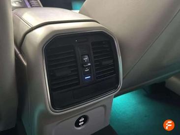 Porsche Macan Electrique Turbo — photo 21