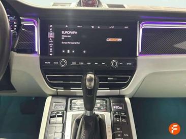 Porsche Macan Electrique Turbo — photo 11