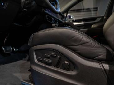 Porsche Cayenne III E-Hybrid — photo 14