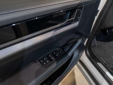 Porsche Cayenne III E-Hybrid — photo 15