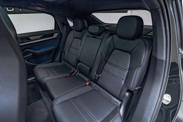 Porsche Cayenne III S — photo 29