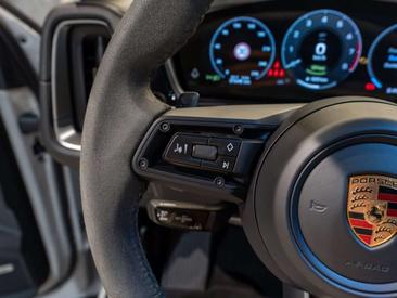 Porsche Cayenne III E-Hybrid — photo 19