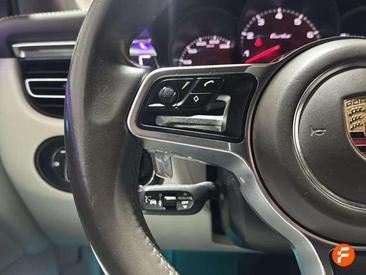 Porsche Macan Electrique Turbo — photo 14