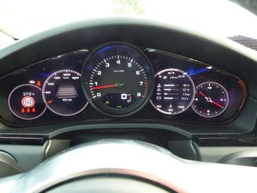 Porsche Cayenne III Platinum Edition — photo 20