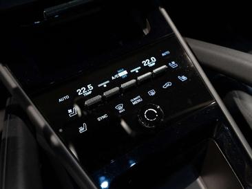 Porsche Cayenne III E-Hybrid — photo 22