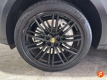 Porsche Macan Electrique Turbo — photo 28