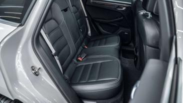Porsche Macan Electrique Base — photo 14