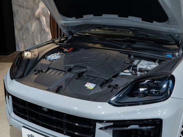 Porsche Cayenne III E-Hybrid — photo 35