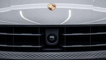 Porsche Macan Electrique Base — photo 17