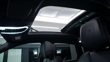Porsche Macan Electrique Base — photo 19