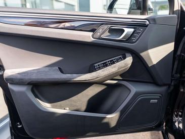 Porsche Macan GTS — photo 13