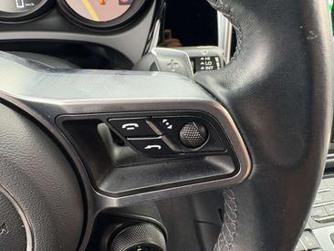 Porsche Macan Electrique S — photo 24