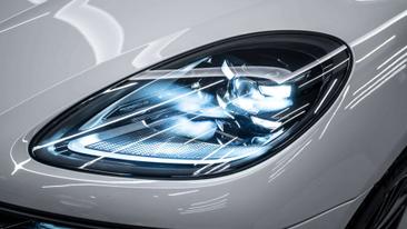 Porsche Macan Electrique Base — photo 21
