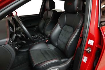 Porsche Macan Electrique GTS — photo 32