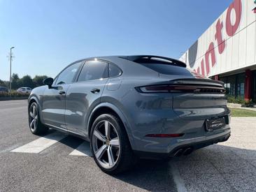 Porsche Cayenne III Turbo — photo 3