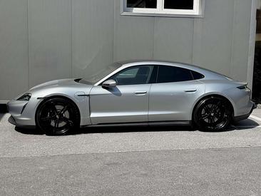 Porsche Taycan 4S — photo 6