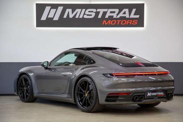 Porsche 991 Carrera — photo 3