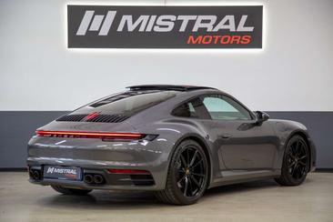 Porsche 991 Carrera — photo 5