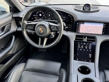 Porsche Taycan 4S — photo 9