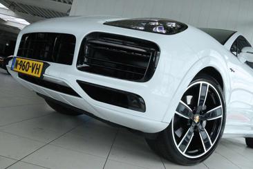 Porsche Cayenne III E-Hybrid — photo 5