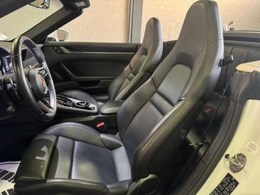 Porsche 992 I Carrera — photo 12