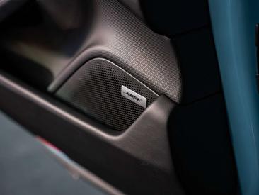 Porsche Taycan 4S — photo 14