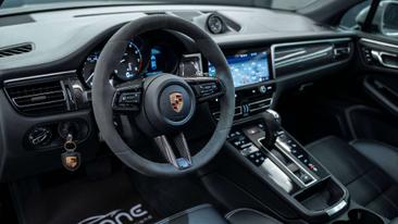 Porsche Macan Electrique Base — photo 34