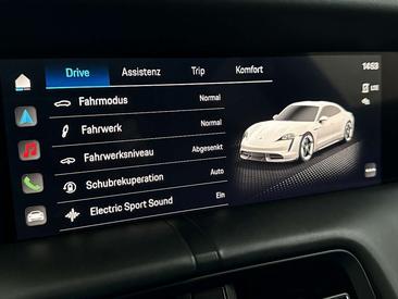 Porsche Taycan 4S — photo 15