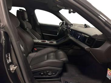 Porsche Taycan 4S — photo 10