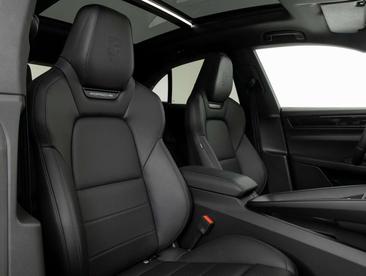 Porsche Macan 4S — photo 7