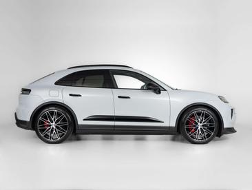 Porsche Macan 4S — photo 9