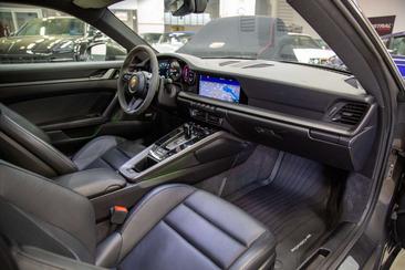 Porsche 991 Carrera — photo 14