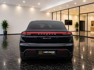 Porsche Macan 4S — photo 7