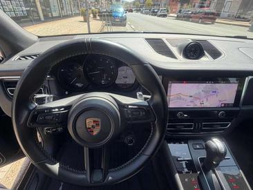 Porsche Macan Electrique Base — photo 6