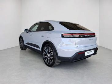 Porsche Macan 4S — photo 3