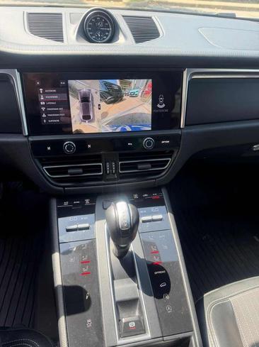 Porsche Macan Electrique Base — photo 8