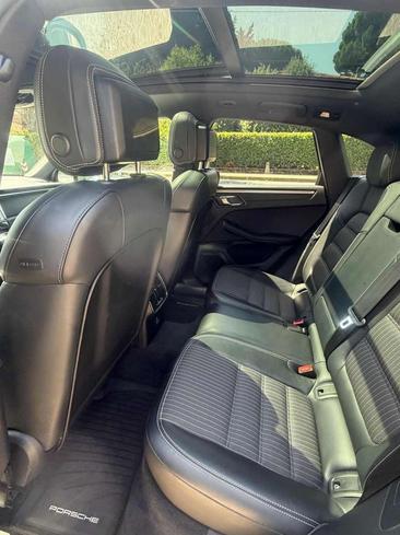 Porsche Macan Electrique Base — photo 9