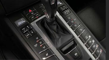 Porsche Macan Electrique GTS — photo 16