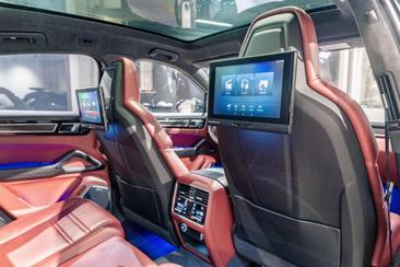 Porsche Cayenne III GTS — photo 10