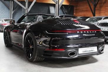 Porsche 992 I Carrera 4S — photo 17