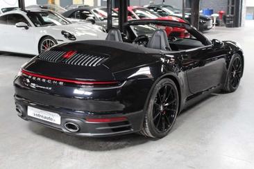 Porsche 992 I Carrera 4S — photo 18