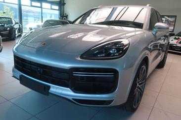 Porsche Cayenne III Turbo — photo 2