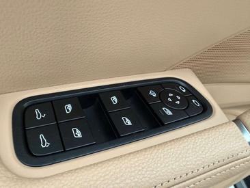 Porsche Cayenne III — photo 22