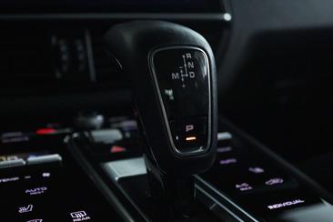 Porsche Cayenne III E-Hybrid — photo 34