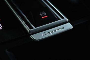 Porsche Cayenne III E-Hybrid — photo 35