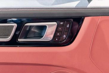 Porsche Cayenne III GTS — photo 18