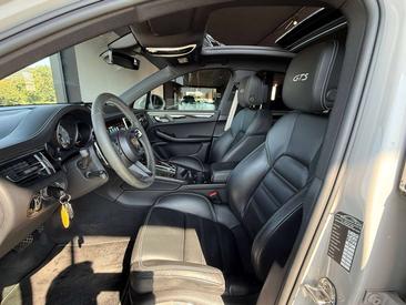 Porsche Macan GTS — photo 15