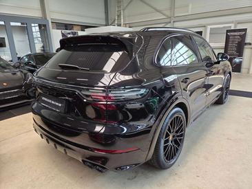 Porsche Cayenne III GTS — photo 8