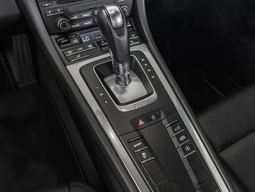 Porsche 718 Cayman Base — photo 9